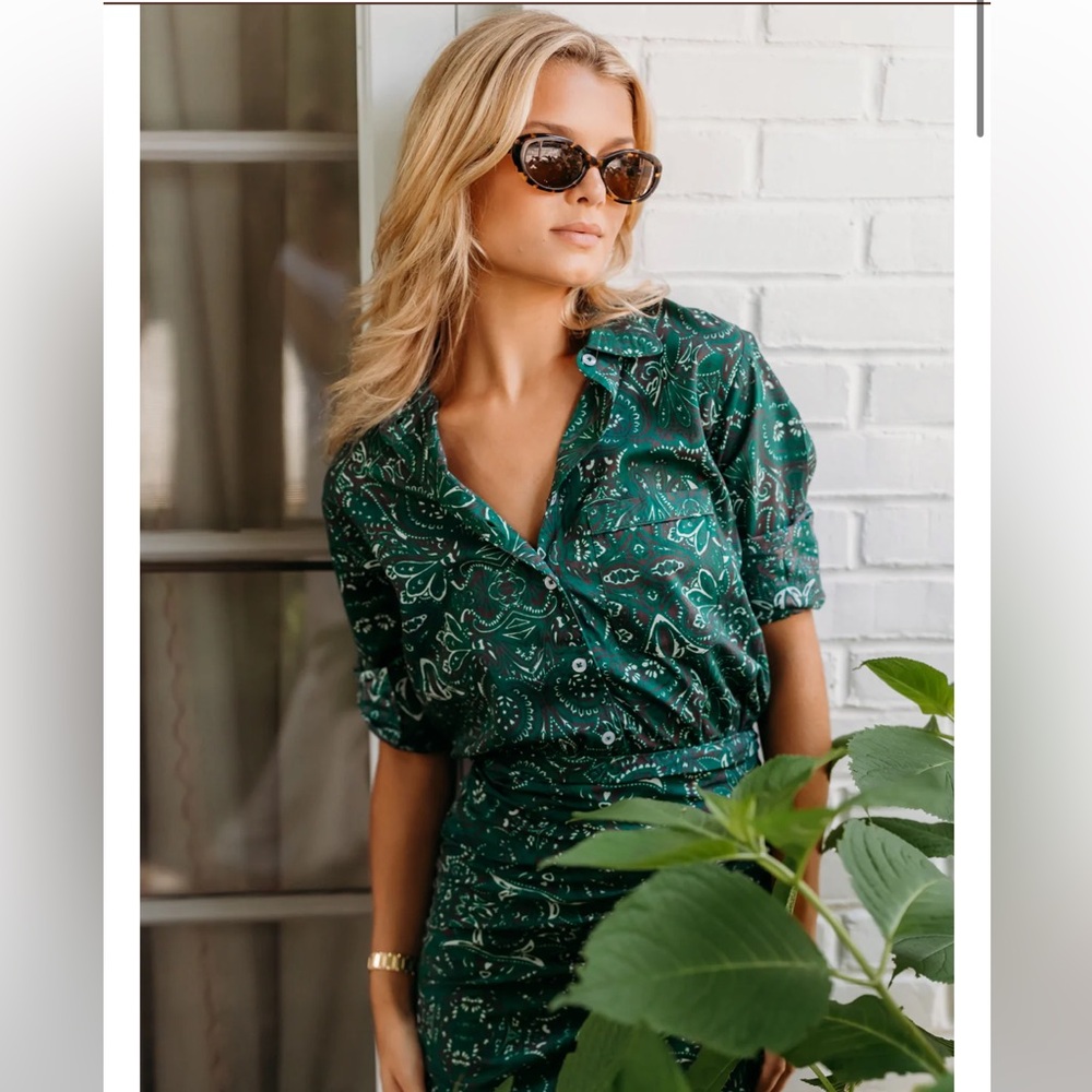 NWT Julia Amory husband shirt in garden papillon